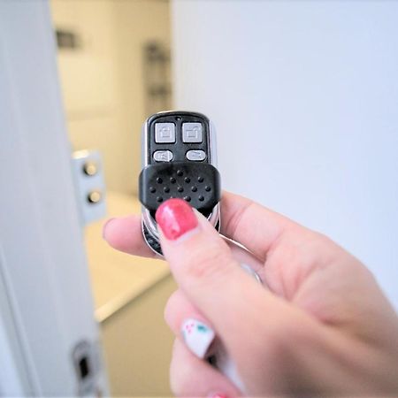 Coqueto apartamento nuevo en pleno centro de Algeciras BB Exterior foto